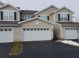376 N Keswick Cir, Round Lake, IL 60073