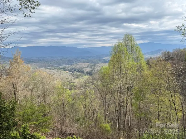 77 Ridge Dr, Bryson City, NC 28713