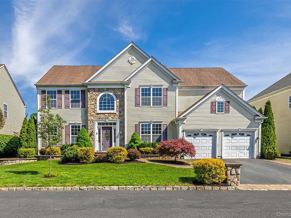 1st image of 33 Avolet Court