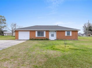 911 E Tank Farm Rd, Lake Charles, LA 70607