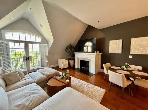 1000 Chapel View Blvd Unit 311, Cranston, RI 02920