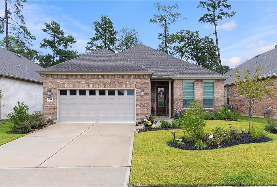 1st image of 233 Percheron Dr