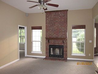 4th image of 2701 Camden Ct