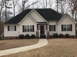 301 Calusa Pl, Ball Ground, GA 30107