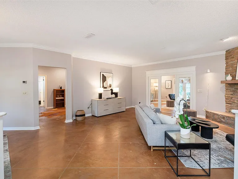 8120 NW 48th Ln — Photo 5