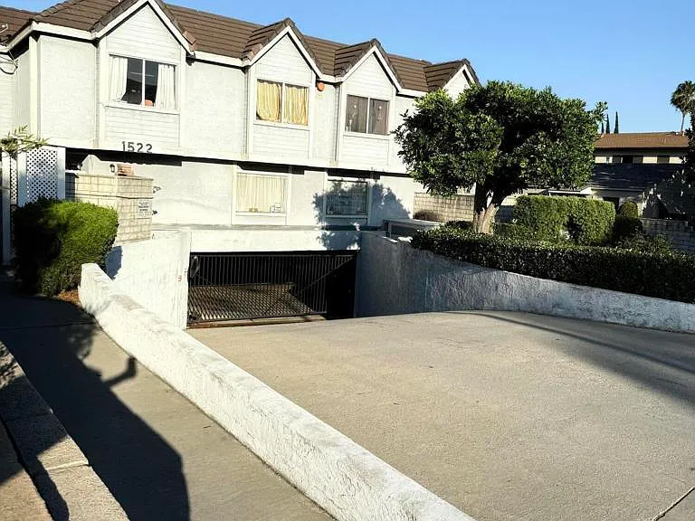 1522 S Baldwin Ave #4 — Photo 28