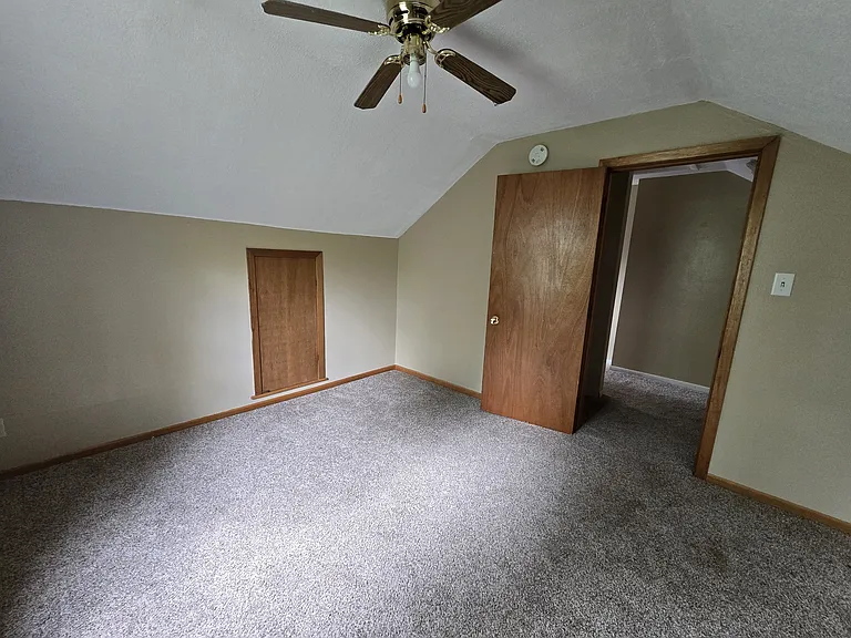 4037 Vine Ave SE — Photo 16