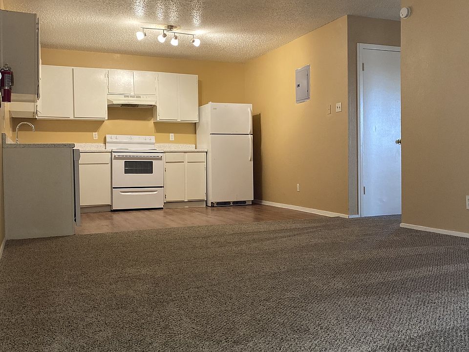 Upstairs 2-bedroom living & kitchen area