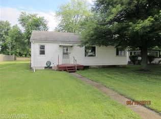 314 E Peck Ave, White Pigeon, MI 49099
