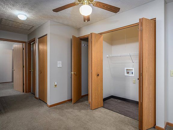 5th image of 595 Stearns Rd #101