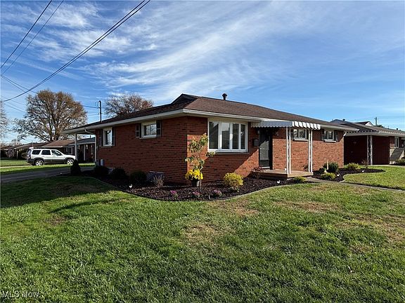 3rd image of 808 Belrock Ave