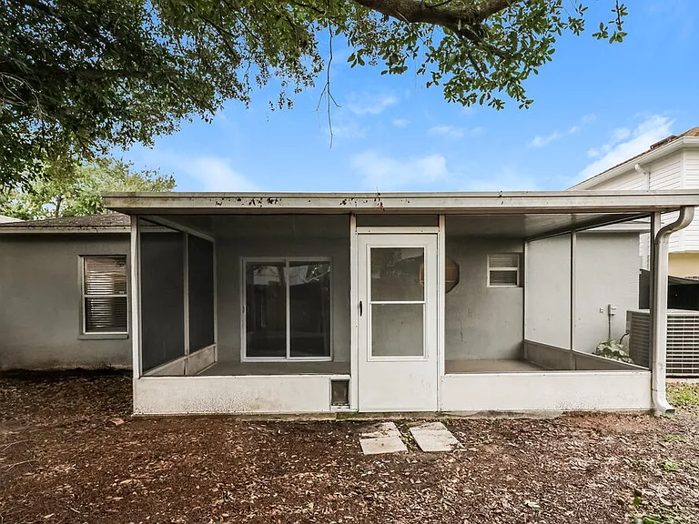 12814 Lake Vista Dr — Photo 16