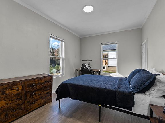 4th image of 300 Mill St #300