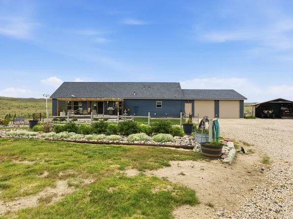 81 Stinson Rd, Douglas, WY 82633