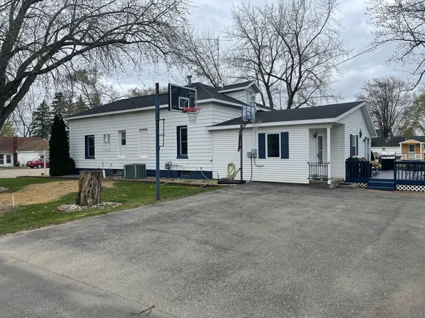 2067 N Winn Rd, Mount Pleasant, MI 48858