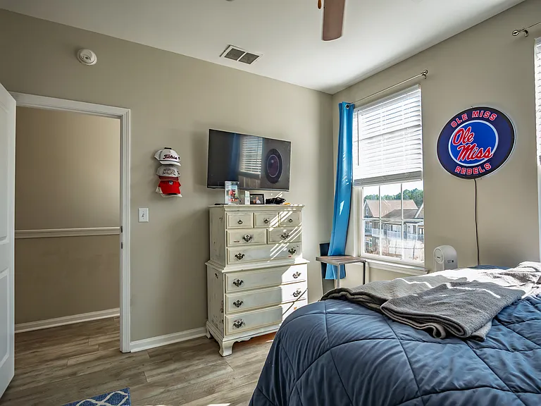 230 Town Center Dr #230 — Photo 33