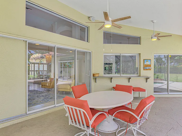 915 Park Place Dr — Photo 11