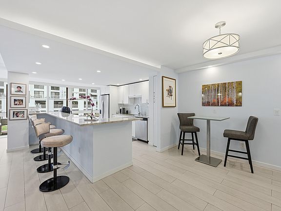 5th image of 3100 NE 49th Street #206