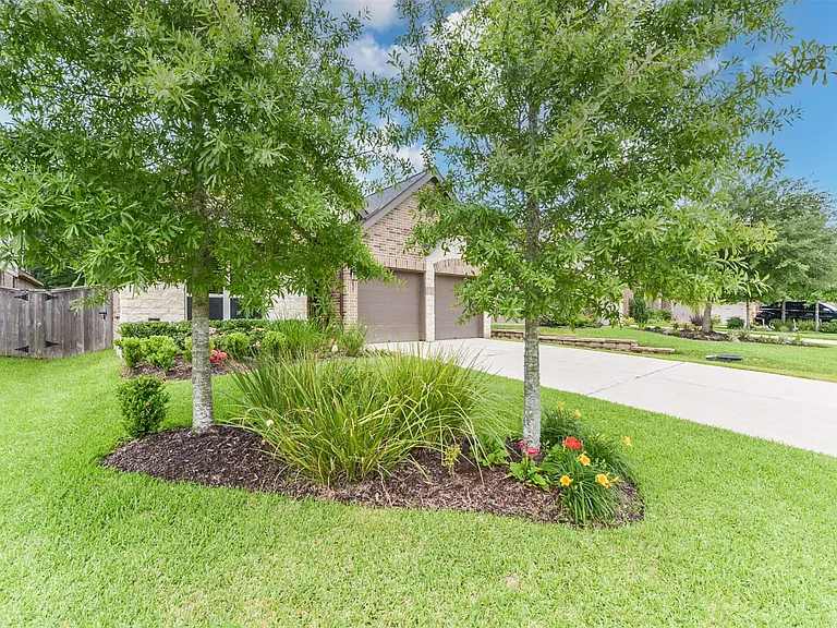 248 Clementine Ct — Photo 4