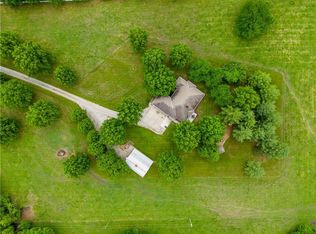 4016 S Rust Rd, Grain Valley, MO 64029