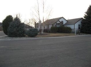 205 Cottonwood Dr, Elko, NV 89801