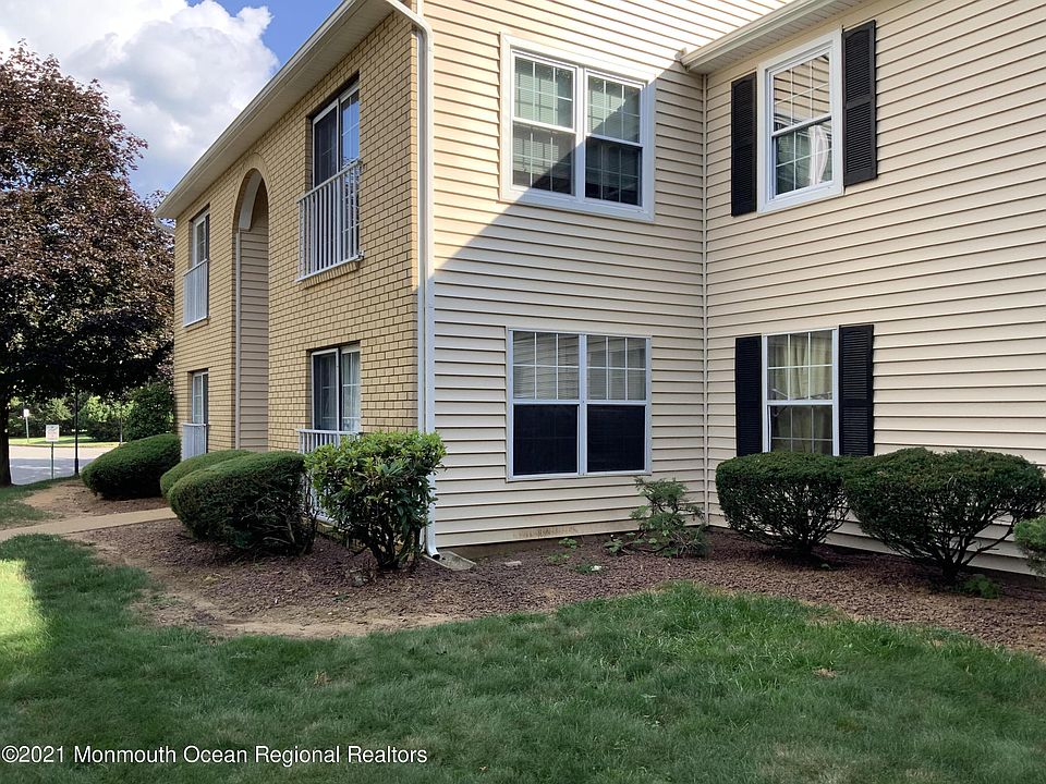1st image of 701 Zlotkin Cir
