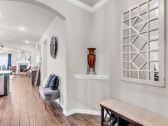 3rd image of 2125 Swanmore Way