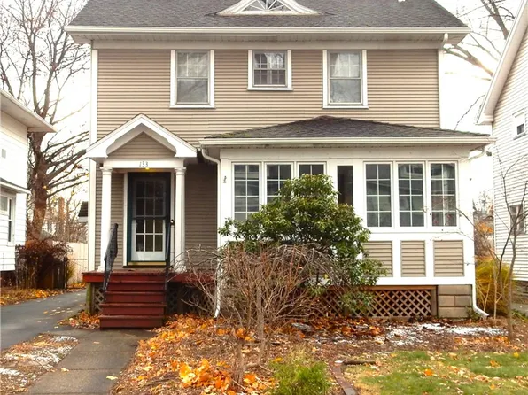 133 Leland Rd, Rochester, NY 14617