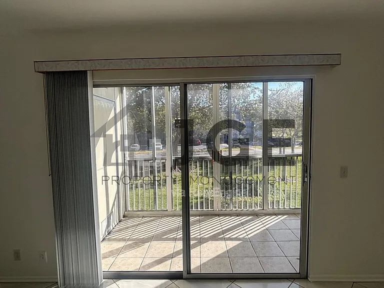 12600 Sw Ct #5-208L — Photo 15