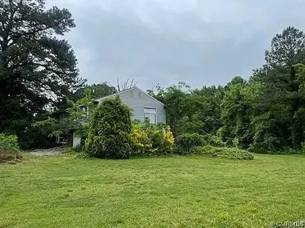 5820 Hermitage Rd, Henrico, VA 23228