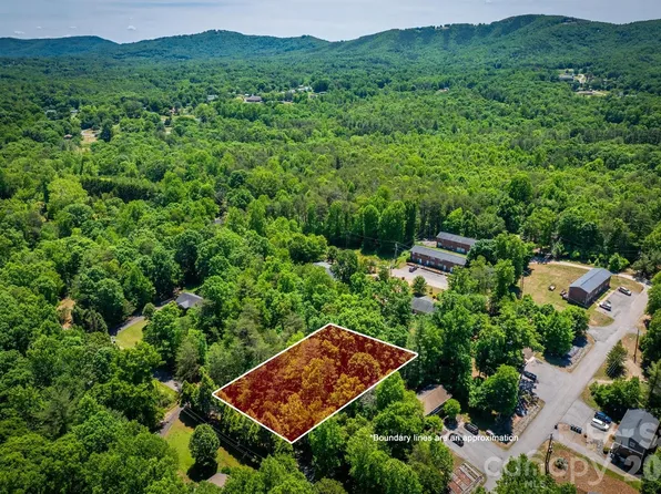3843 Oak Dr, Valdese, NC 28690