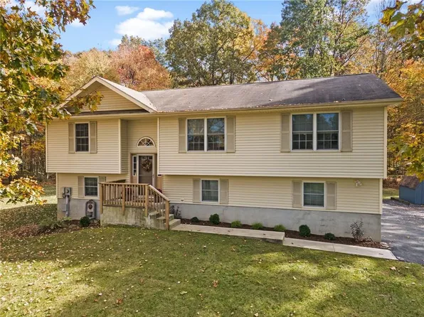 15 Gould Place, Wallkill, NY 12589