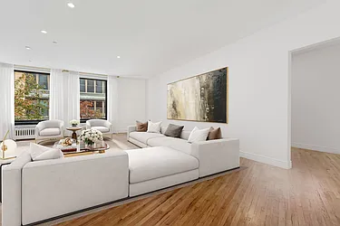 652 Hudson Street, #2E