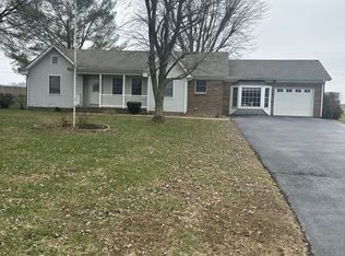 131 Country Acres Rd, Glasgow, KY 42141