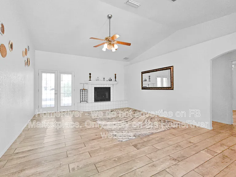 1697 Cardinal Dr — Photo 17