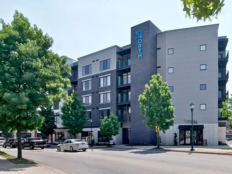 10 North — Photo 69