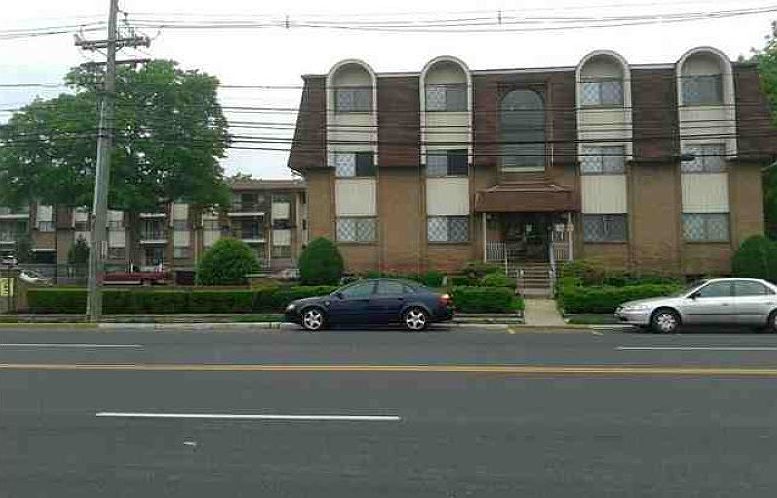 2nd image of 1190 W St Georges Ave APT B42