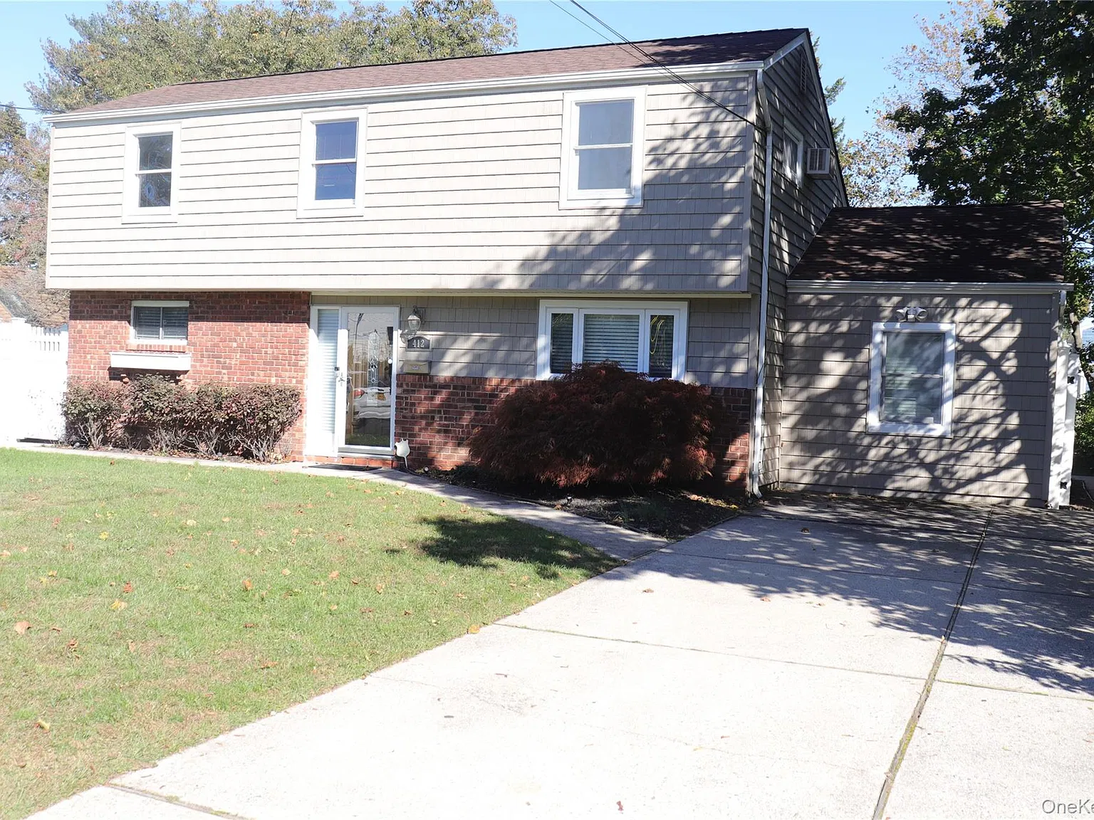 3 bed, 1.0 bath, 1500 sqft, $4,300 — Photo 2