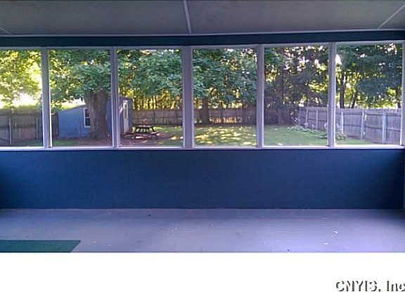 5th image of 105 Dormar Dr