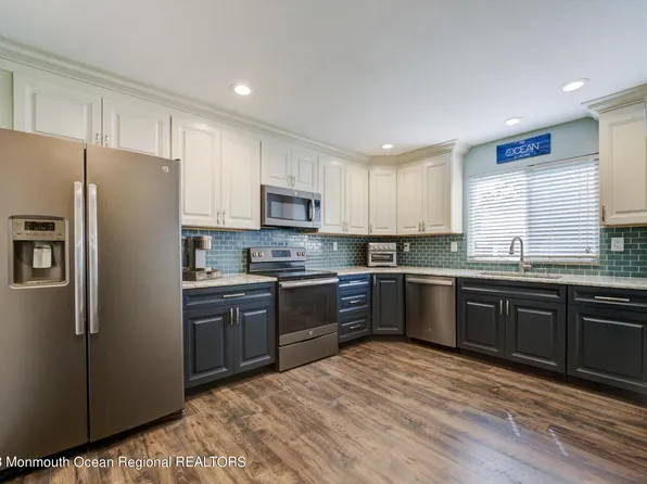 757 Liverpool Circle #B, Manchester, NJ 08759