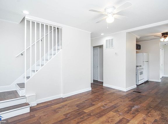 3rd image of 521 Grandview Dr