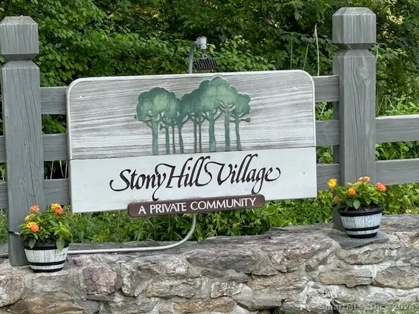 98 Heatherwood Drive #98, Brookfield, CT 06804