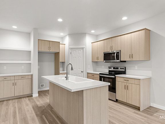 6th image of this home