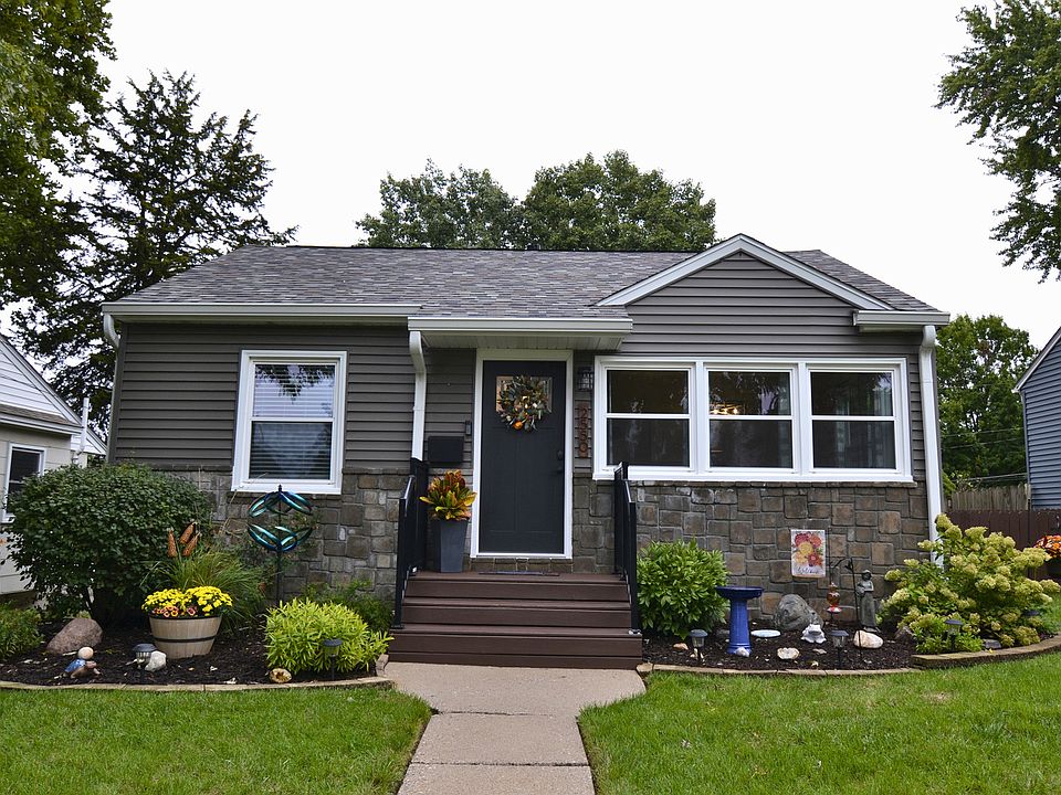 1st image of 2550 Cody St