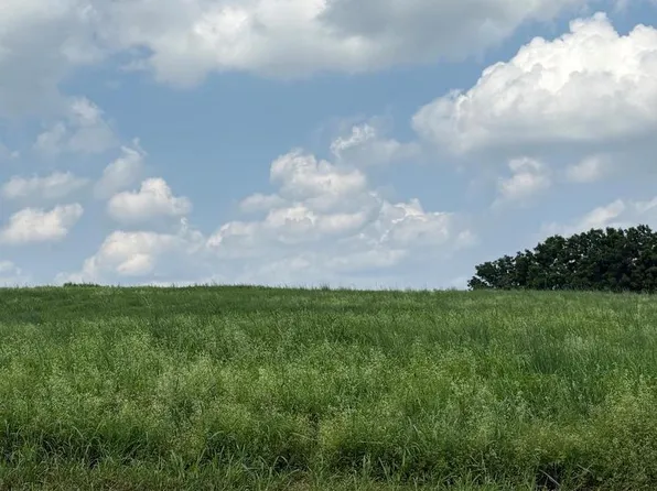 379 Station Rd, Grantville, PA 17028