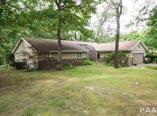 1203 N Olde Farm Rd, East Peoria, IL 61611