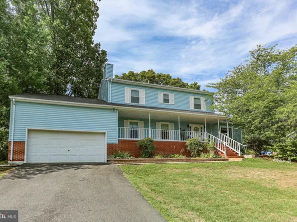 2122 Sebastian Rd, Fredericksburg, VA 22405