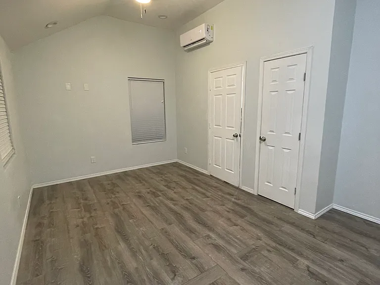 126 Deer Lake Dr #D — Photo 26