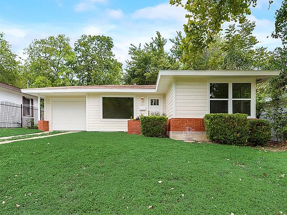 4504 Diaz Ave, Fort Worth, TX 76107 | Zillow