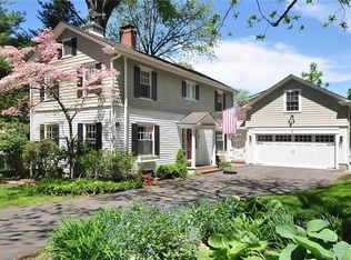 2 Pearl St, Farmington, CT 06032